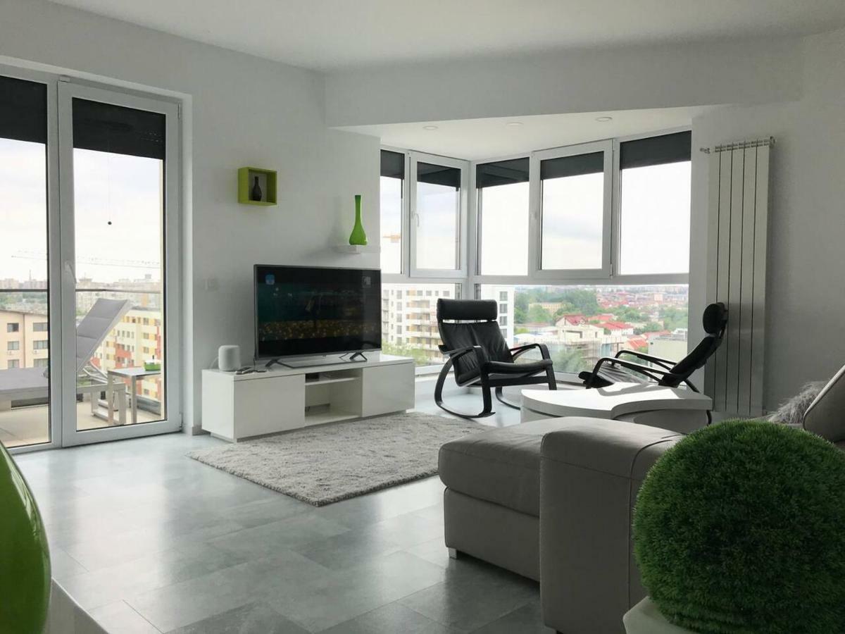 Luxury Westpark 2 Residence With Lake View Bukarest Exterior foto