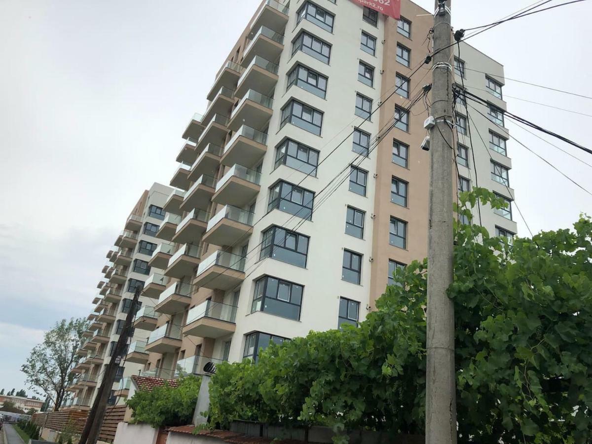 Luxury Westpark 2 Residence With Lake View Bukarest Exterior foto
